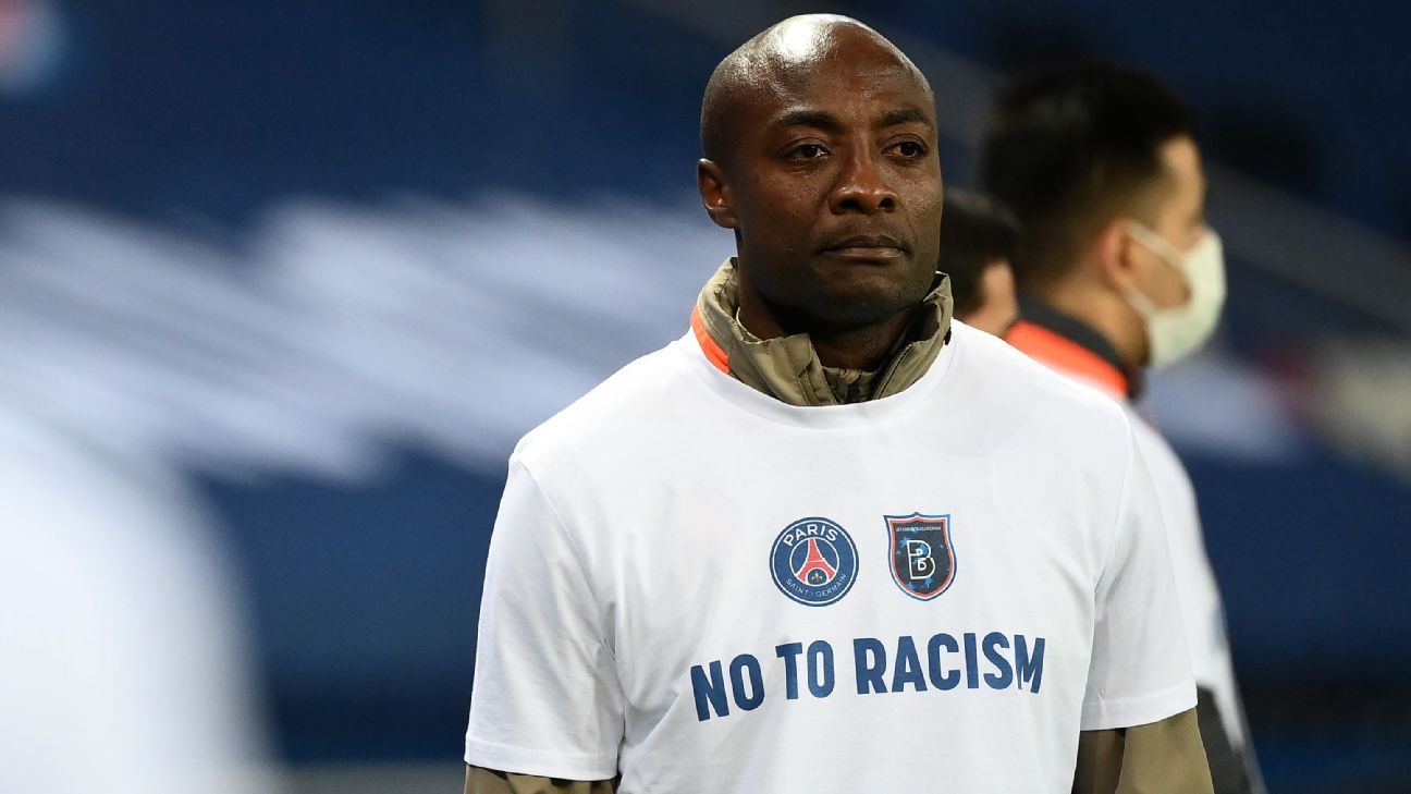 'Tarjeta Negra al Racismo' por Salvador Rodríguez Moya – Football Citizens